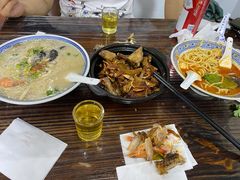 -亚忠小吃店(曾厝垵店)