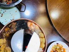 -东口码头·烧鸽子·鱼头泡饼·地方菜(金鹰悦城店)