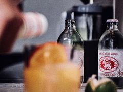 -HUG·拥抱咖啡(郑州宝龙广场店)