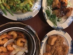 -Cuc Gach Quan Restaurant
