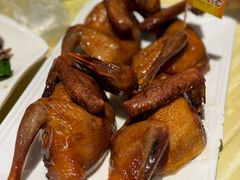 招牌烤乳鸽-石岐佬中山菜馆(张溪店)