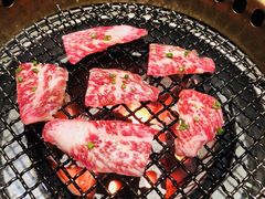 -山川小町·极番烧肉(新地假日广场店)