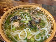 -正宗李家土鸡米线店