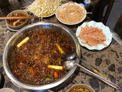 -肖肖酸萝卜鱼火锅(总店)