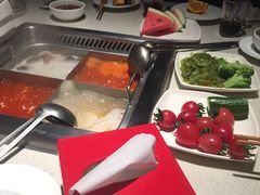 -海底捞火锅鲜切牛肉主题店(长寿路店)
