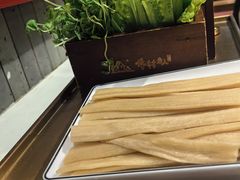 -牛村来人潮汕牛肉火锅(西单店)