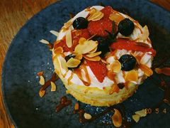 草莓奶油戚风-彳亍咖啡·这里(水湾路店)