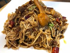 菌菇爆肥牛-塔哈尔·新疆盛宴(城西银泰店)