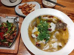 -花溪雨·森林餐厅(石基店)