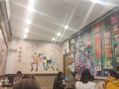 大堂-广信牛奶甜品世家(台东店)