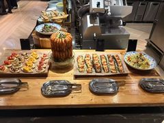 -广州万富希尔顿酒店·感趣自助餐厅·金秋蟹宴生蚝海鲜刺身