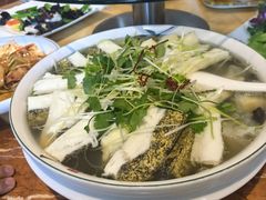 -达吾手抓美食城总部(义乌店)