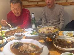 -快乐老家三鲜饺子东北菜(南六中路店)