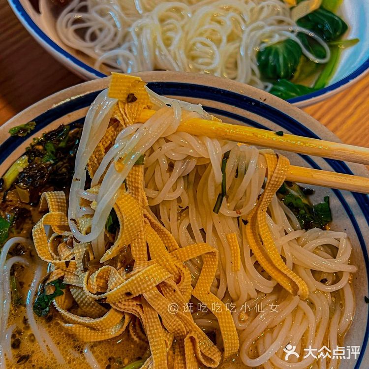 这家麻辣过桥米线 我真的吃不腻！！