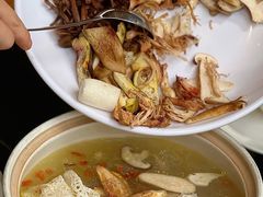 -黔蘑菇四季餐厅(观山湖店)