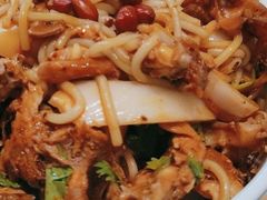 鸡架拌米线-灵芝妹子海鲜米线(劳动公园店)