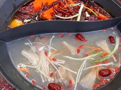 -赵美丽·重庆社区火锅·直营店(火车东站·中豪国际店)