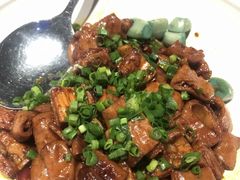 马仕金牌肥肠煲-马仕玖煲·融合菜·酥不腻烤鸭(人大店)