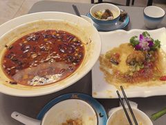 -喜乐餐厅•灯笼虾球首创者•本地小海鲜(二马路店)
