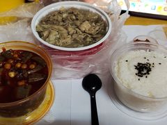 -肖四女乐山跷脚牛肉(滨江天街店)