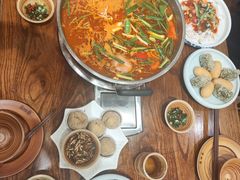 -亮欢寨酸汤鱼(沙冲路店)