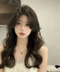 -丝语萱形象
