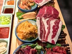 -明洞阿姨·韩式酱蟹烤肉·创意料理(三元桥店)