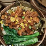 油亮亮的卤肉饭，真满足