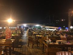 露天位-渔家火锅·海鲜自助餐·演艺(亚龙湾天域酒店)