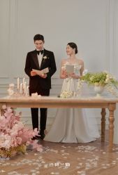 -莫兰迪婚纱摄影