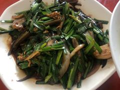 韭菜炒长鱼-三百碗宝应长鱼面(板仓街店)
