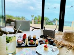 靠窗位-大堂酒廊·亚龙湾万豪度假酒店