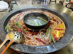 -黄潇洒老火锅(九眼桥宏济巷店)