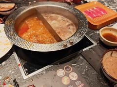 -牛YO寿喜烧·铁板烧和牛火锅自助(市府恒隆店)