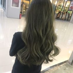 烫染-愉己冥想·护发专门店