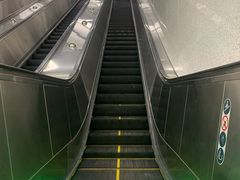 -红土地(地铁站)