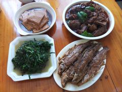 -山里人家土菜馆(茅山店)