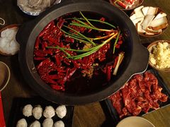 -黄潇洒老火锅(九眼桥宏济巷店)