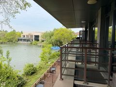 -上海怡沁园度假酒店
