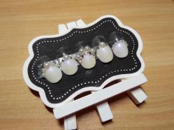 -朵拉定制美妆美甲