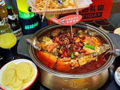 -辣尚瘾·烤鱼·新川菜(牡丹园直营店)