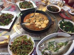 -丹水桥地锅鱼·翘嘴鲌·地方特色全鱼宴(丹江口大坝店)