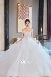 点击看大图 -艾拉·女王婚纱礼服馆