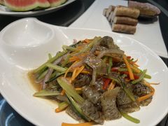 -南京金牛湖巨碗鱼头