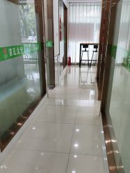 -苗医生专业祛痘·皮肤管理