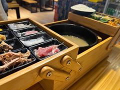 传统过桥米线-勺子米线·云南传统小吃市集(四方街店)