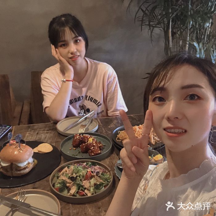 HIGH FIVE哈福手工汉堡(桂林路店)图片