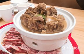 Hand-grabbed Grassland Beef Bone Stew