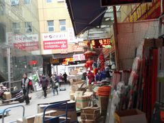 -钱万里桥小商品市场