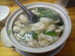 -小许三鲜砂锅馄饨店(家多乐烟酒店)